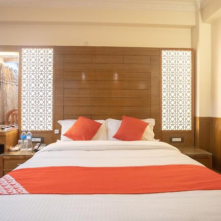 Oyo 304 Hotel Manama Balaju Exterior photo